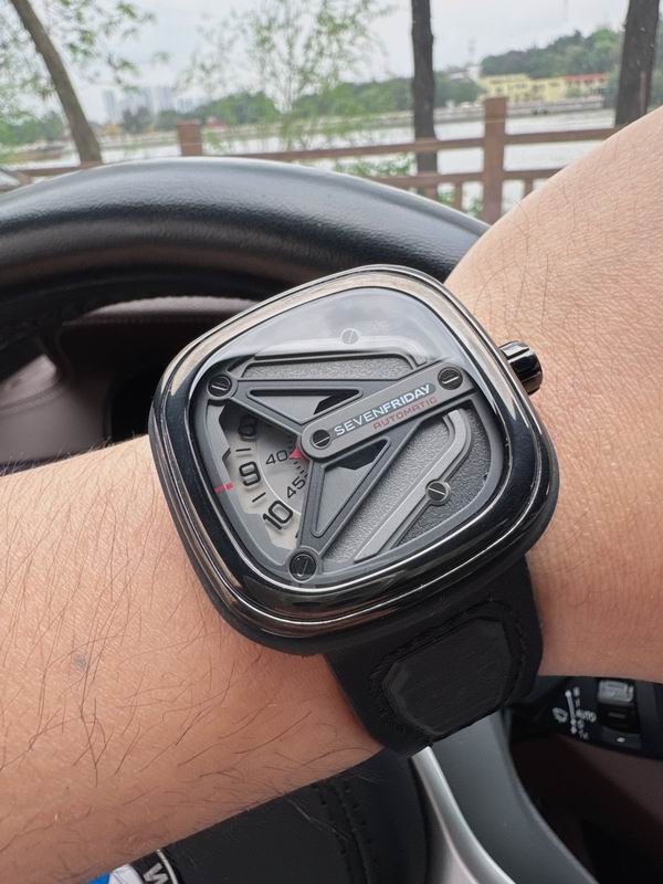 Seven Friday 47mm 090489